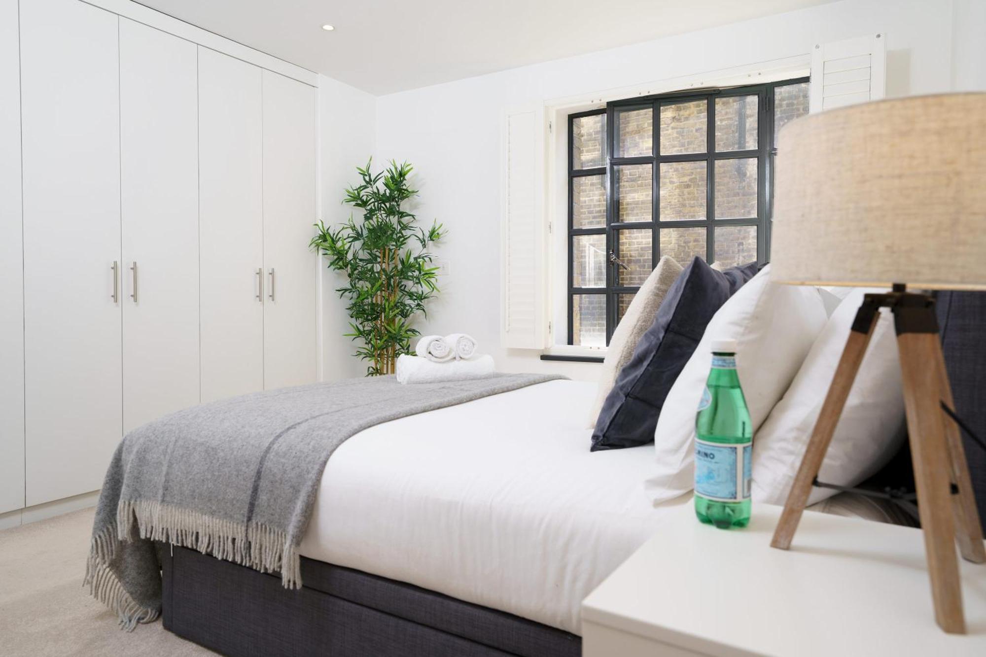 Trafalgar Sq 1 Bedr, 3 Beds Sleeps 6 Лондон Екстериор снимка