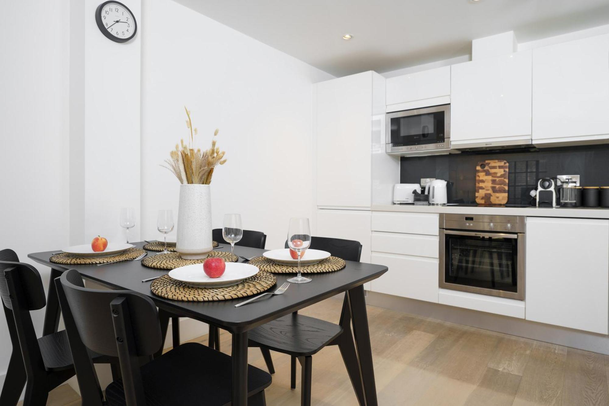 Trafalgar Sq 1 Bedr, 3 Beds Sleeps 6 Лондон Екстериор снимка